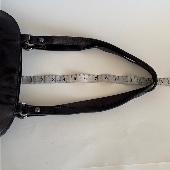 Patricia Nash Macellara Vintage Floral
Brocade Oval Leather Satchel Shoulder Bag - Picture 7 of 9